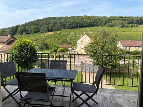 Pernand-Vergelesses House | La Maison des Belles Filles