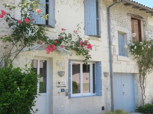 Bourg-Charente House | La Maison du Bonheur