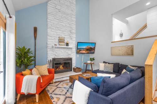 Shorewood-Tower Hills-Harbert House | La Maison du Lac