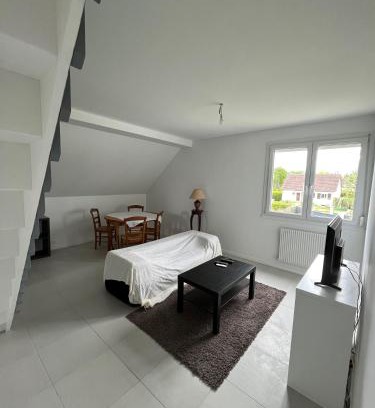 Garancieres Apartment | La maison familliale