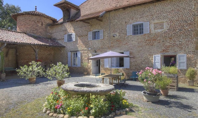 Chanoz-Chatenay House | La Maison Forte - Chanoz-chatenay