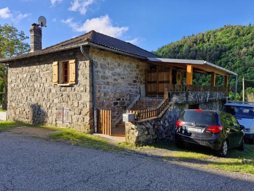 Saint-Julien-Boutieres House | La maison des lucioles