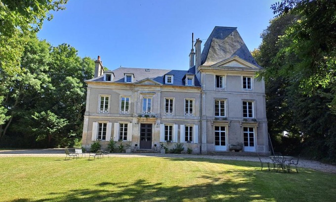 Bernieres-sur-Mer Bed & Breakfast | La Maison Pelloquin