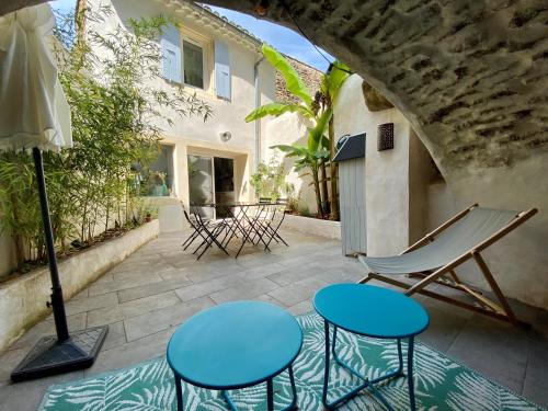 Grignan House | La Maison Rose