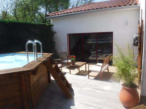 Albi House | La Maisonnette de l'échappée verte.