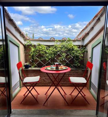 San Miniato Apartment | La Mansarda