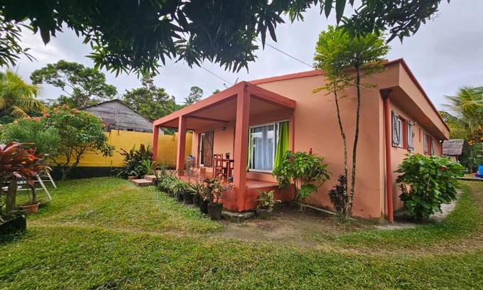 Ambodifototra House | LA MARINA