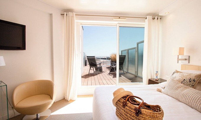 Barneville-Carteret Hotel | La Marine