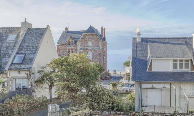 Pleneuf-Val-Andre Apartment | La Marinière - appartement avec terrasse et plage à 200 m