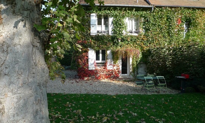 Quincy-Voisins Cottage | La Marquise Maison 10 Mn from Disneyland, easy access to the Portes De Paris