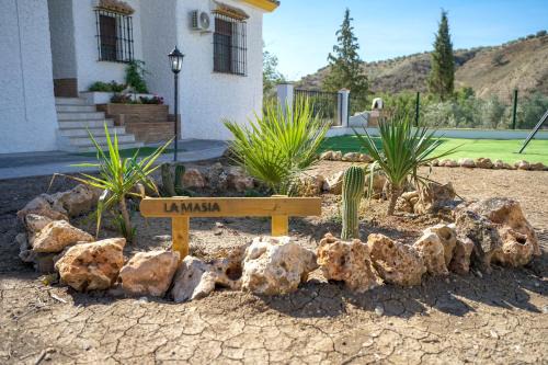 Almedinilla House | La Masía casa rural junto al río