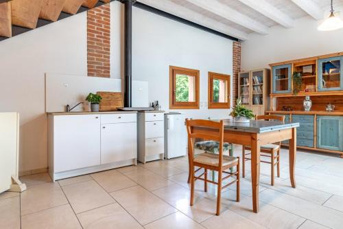 Carita Apartment | La Montagnola
