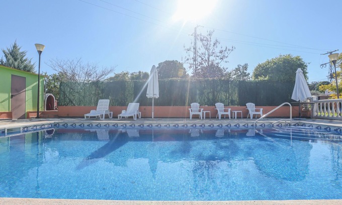 Guillena Villa | La Morada Del Yayo - Four Bedroom Villa, Sleeps 5