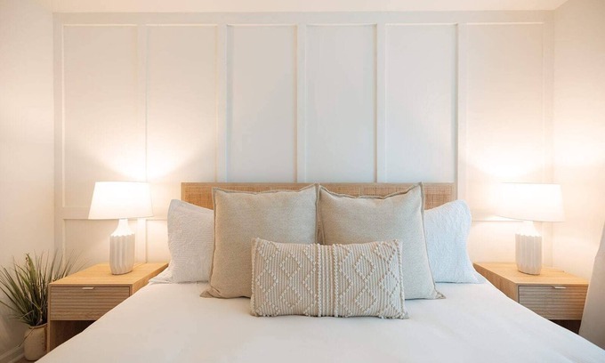South End Apartment | La Ola by Casa Del Sol