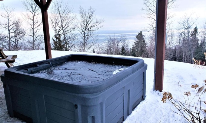 Petite-Riviere-Saint-Francois Ski Chalet | La plus belle vue du secteur - La Forteresse