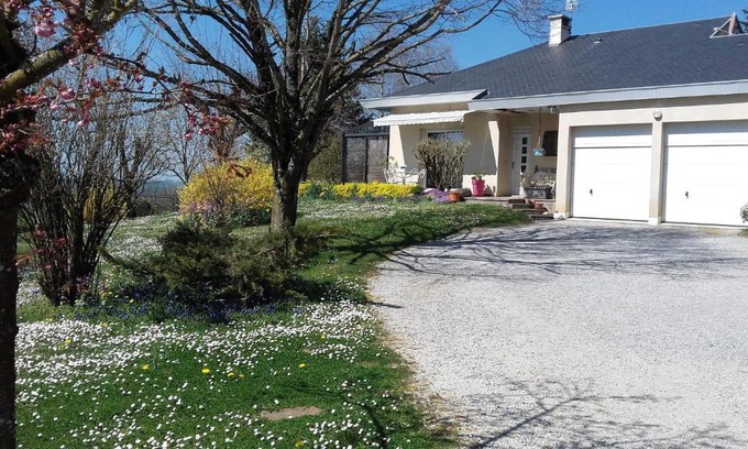 Calmont House | La Palatine chambre chez l habitant à 20 mn de Rodez