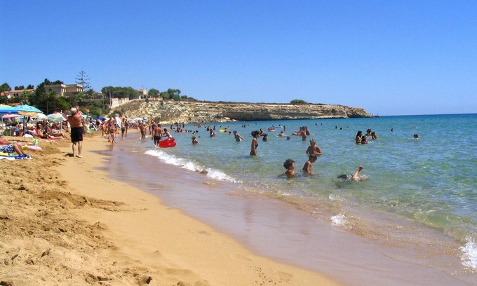 Gallina Apartment | La Palmina, studio just 3 minutes walk from the beach