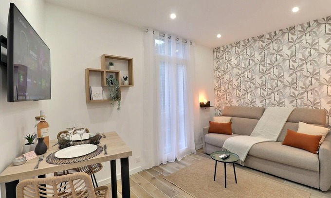 Aix-en-Provence Apartment | La Parenthèse Aixoise - 3 stars - Parking