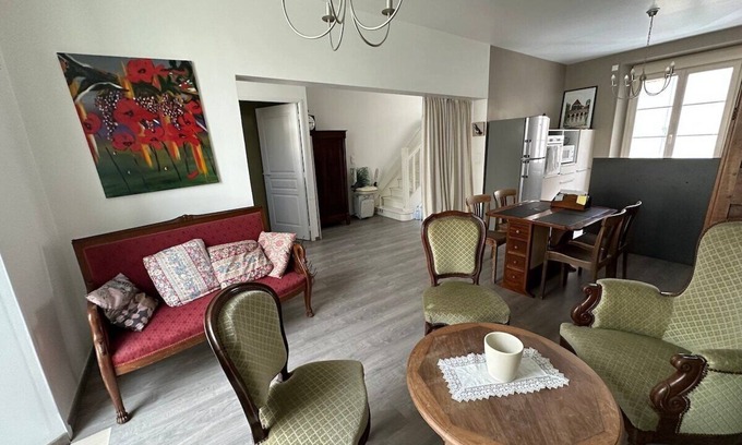 Chablis Apartment | La parenthèse-Apartment-Private Bathroom