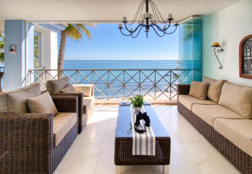 Bahia de Casares Apartment | La Perla De La Bahia