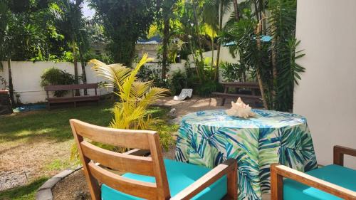 Pereybere House | La Perla Holiday Apartments