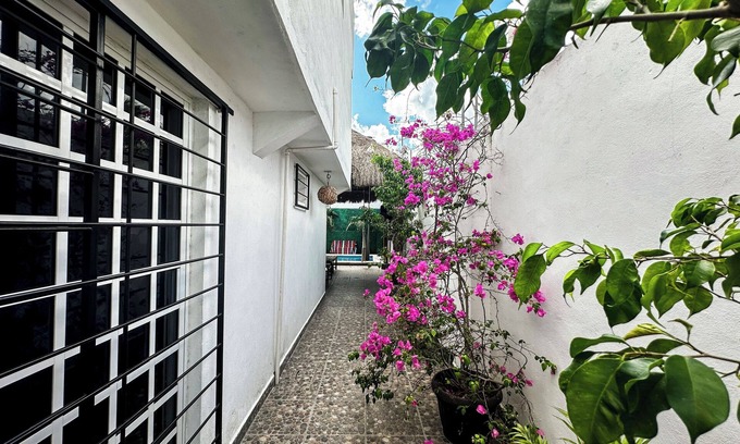 Colonia Adolfo Lopez Mateos Hotel | La Perle Noire