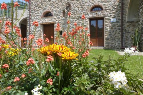Sesta Godano House | La Peschiera Sul Vara B&B