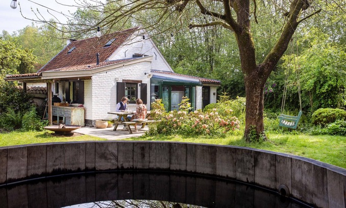 Lawijn Cottage | La Petite Foret | Charming Cottage in Brussels' Countryside