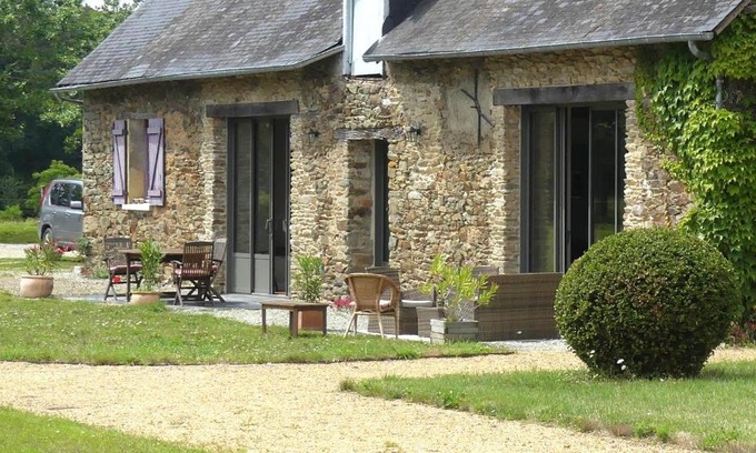 Menil Bed & Breakfast | La Petite Lande