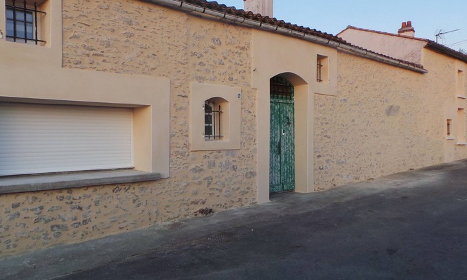 Lege House | La petite Logne - accommodation with swimming pool