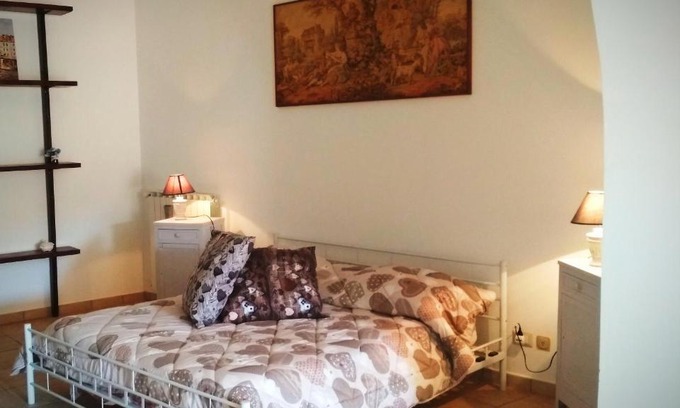 Pignola Apartment | La piazzetta