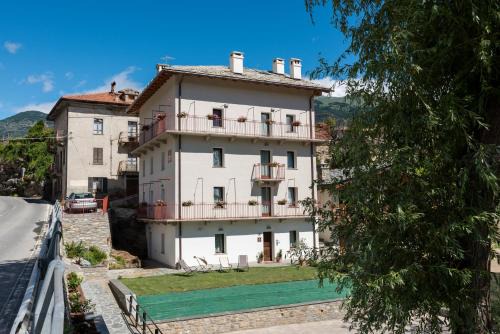 Plan D'introd House | La Pietra Felice
