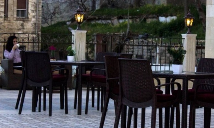 Zahle Hotel | La PLace Hotel