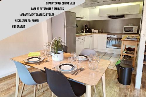 Montluel Apartment | La Porte de la Dombes - centre ville - 50m2 - classé 3 étoiles