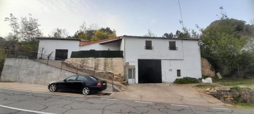 Villanueva del Conde House | La puerta el sol
