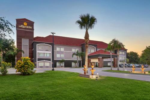 Brownsville Hotel | La Quinta by Wyndham Brownsville North