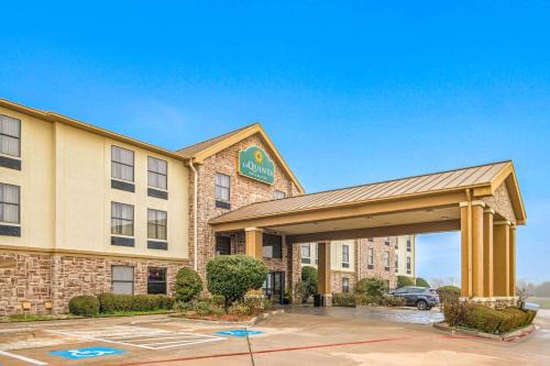 Denison Hotel | La Quinta by Wyndham Denison - North Lake Texoma