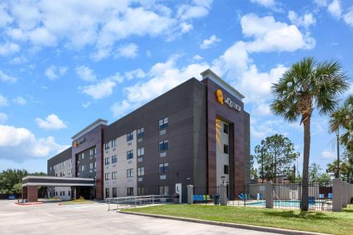 Brookhollow Hotel | La Quinta by Wyndham Houston NW Brookhollow