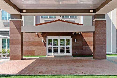 Raymondville Hotel | La Quinta Inn Suites by Wyndham Raymondville Harlingen