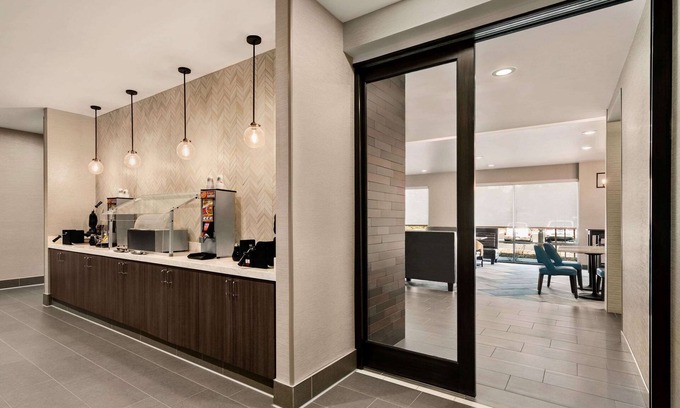 San Bernardino Hotel | La Quinta Inn & Suites by Wyndham San Bernardino