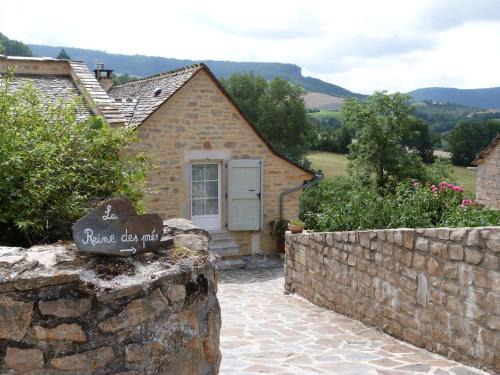 Saint-Bonnet-de-Chirac Bed & Breakfast | La Reine des prés Chambres d'Hôtes