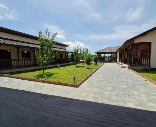 Partizanii House | La Relian