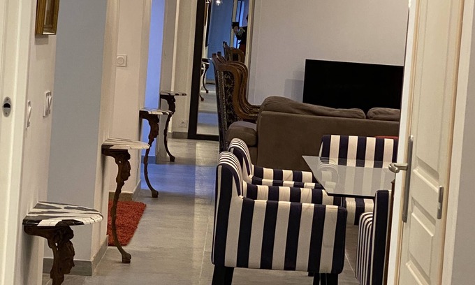 L'Isle-sur-la-Sorgue Apartment | LA RENAUDIERE, HYPER CENTER
