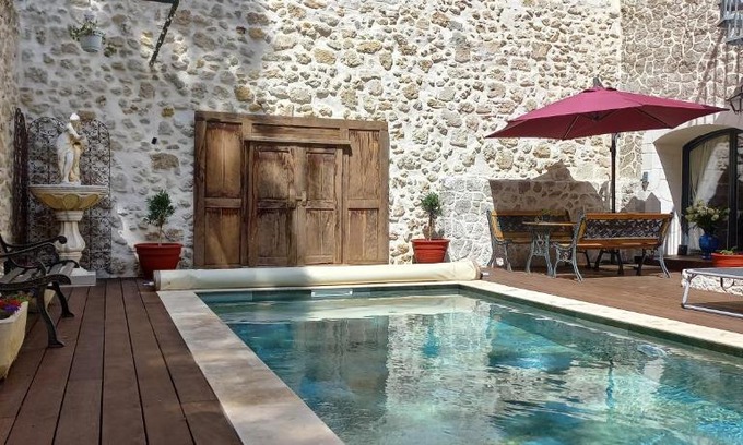 Le Pouget House | LA ROSE DES VENTS