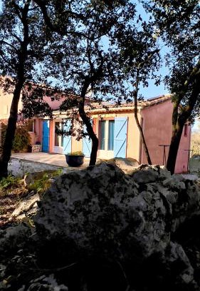 Neoules Apartment | La Rose Des Vents & Spa - Gite Provence