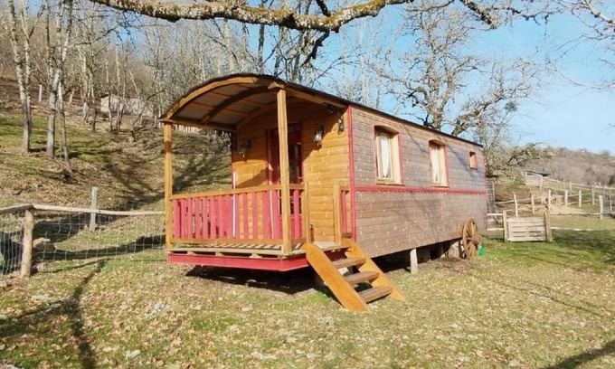 Paulhenc Cabin | La Roulotte du lac