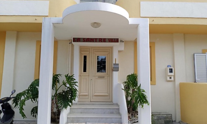Agios Dimitrios Apartment | La Santre Villa