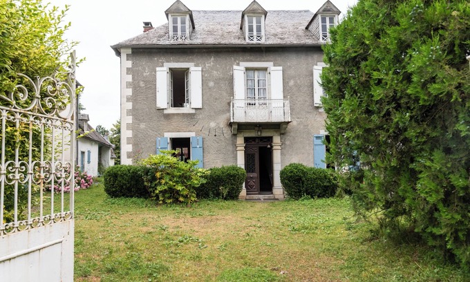 Laborde House | La serre, grande maison dans un grand jardin.
