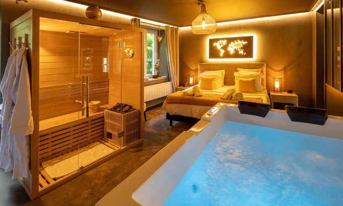 Kaysersberg-Vignoble Apartment | La Suite - Romantic escape with spa and private sauna, Beautiful suite with spa, sauna and parkin