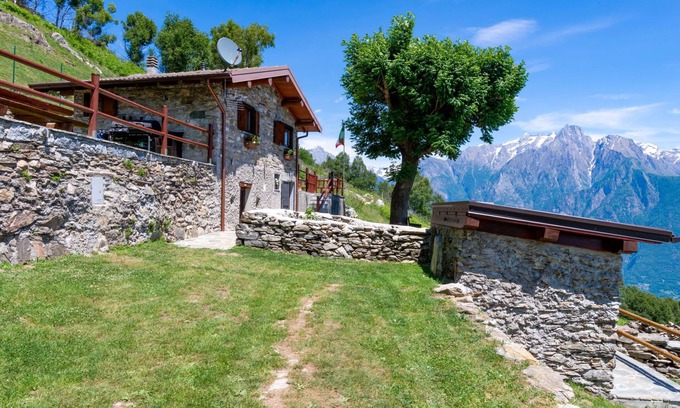 Sorico House | La tana del lupo by Interhome